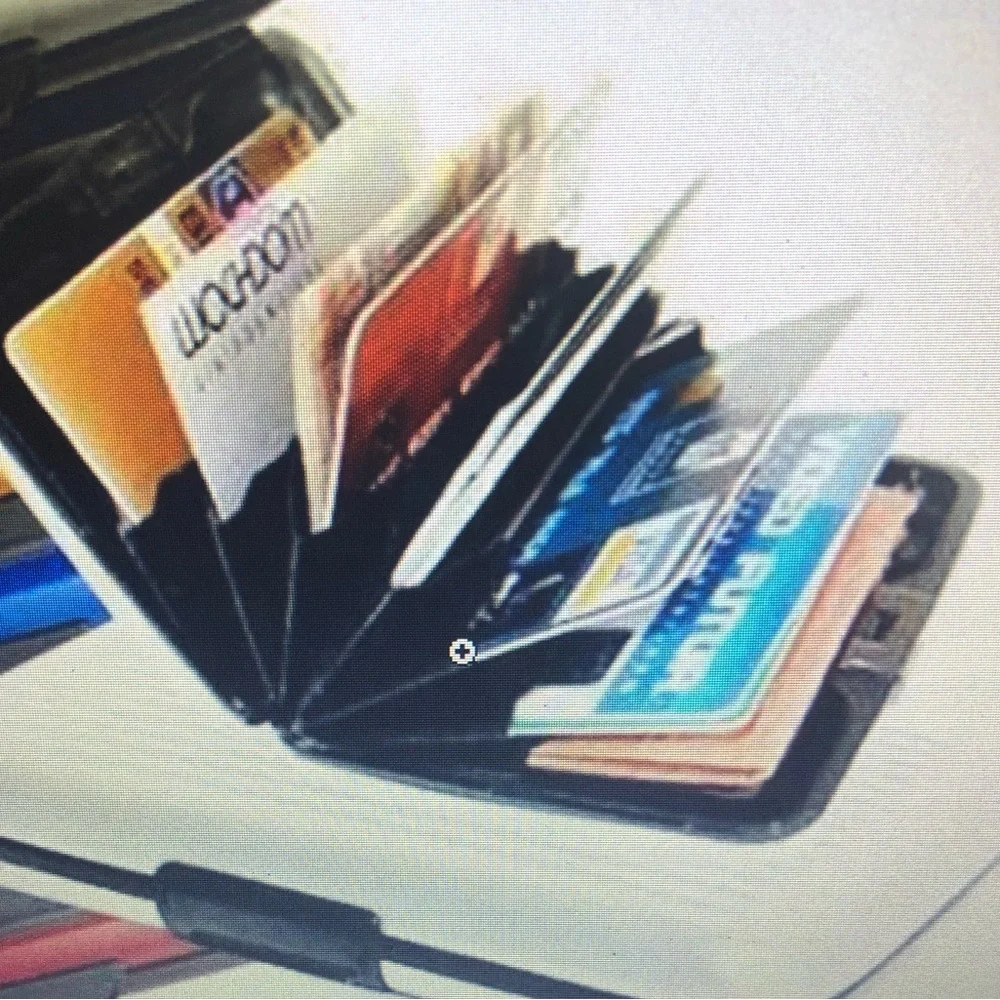 fashion Credit cards holder buckle. Yellow